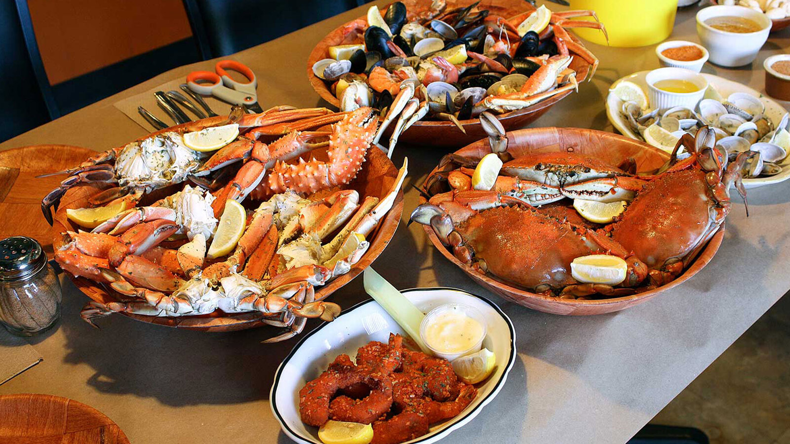Blue Claw Seafood & Crab Eatery - Burlington NJ